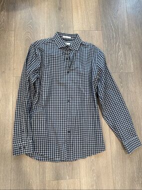 Men's Blue and White Check Button-Up Shirt